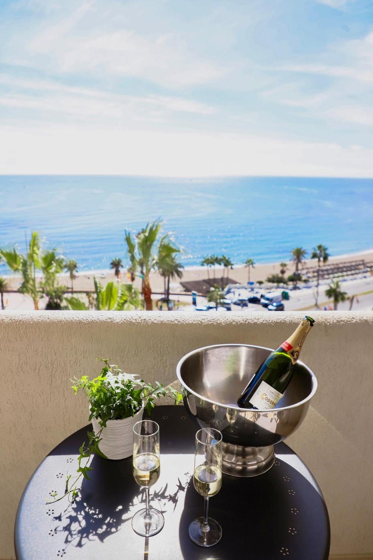 Direct Sea View- Bilbil Sunrise! Daire Benalmádena Dış mekan fotoğraf